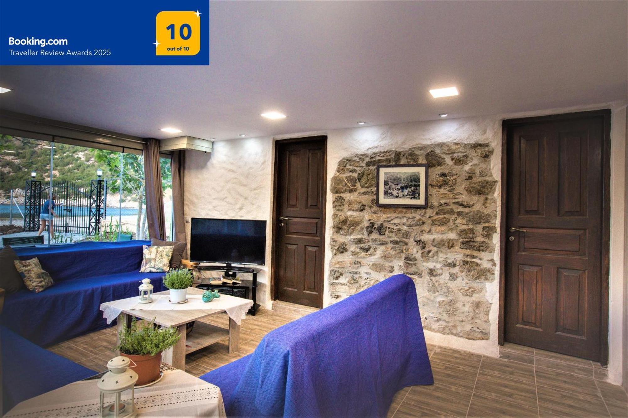 Private Beach House Irene Mare Poros Town Exterior photo